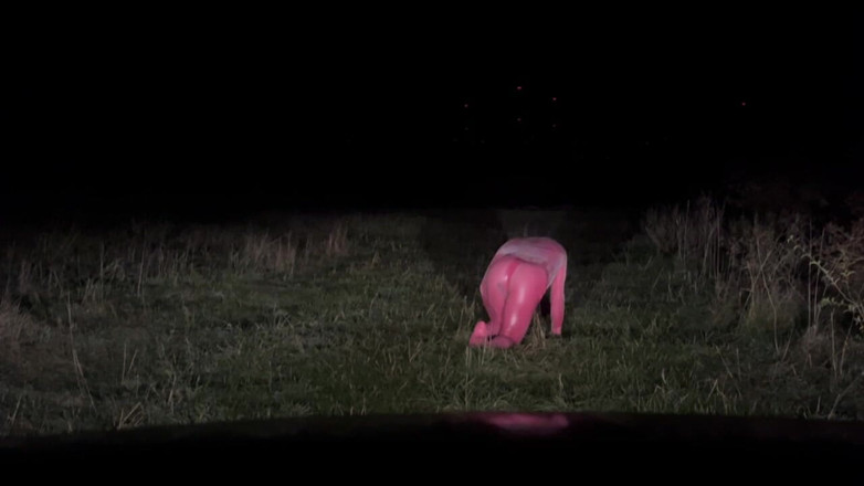 PervyLara: Rosa látex petplay ao ar livre maricas