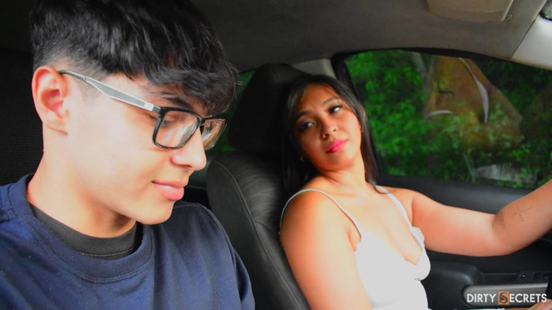 Dsfilmation: Leyla Fucks the Driving Instructor and Records It with Her...