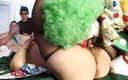 Freaks on Cocks: Brunette midget gets slammed by clown