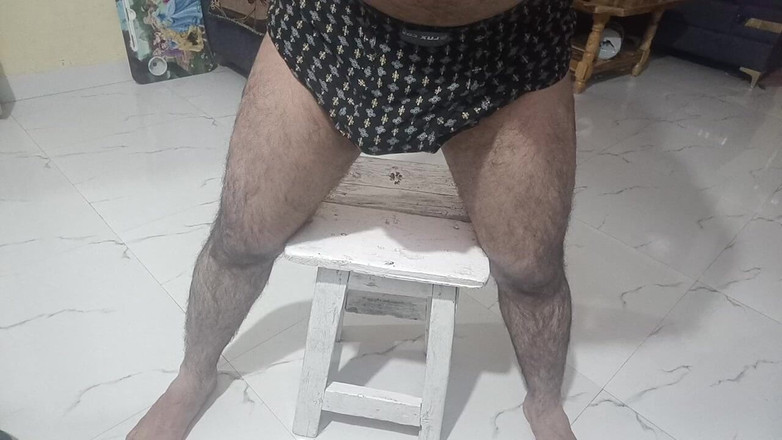 LovedSunsine1990: Я сняла всю одежду и энергично сделала массаж моим вещам