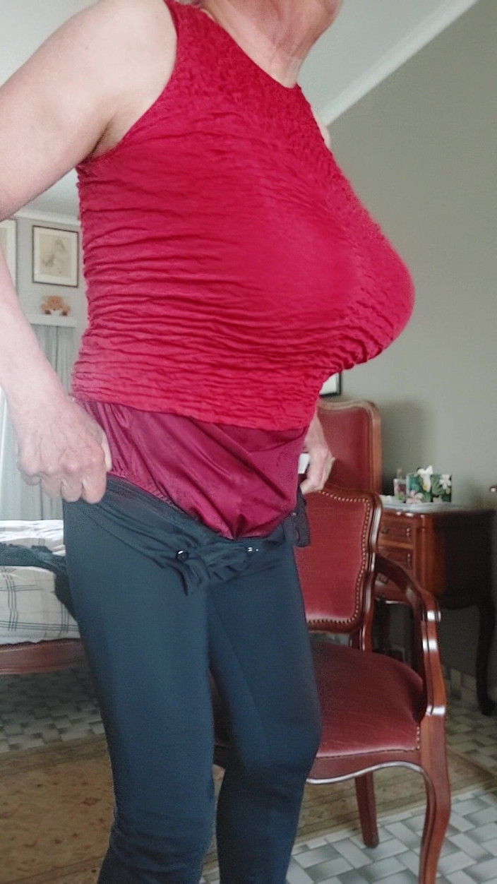 Antoon77: Vestiti si divertono