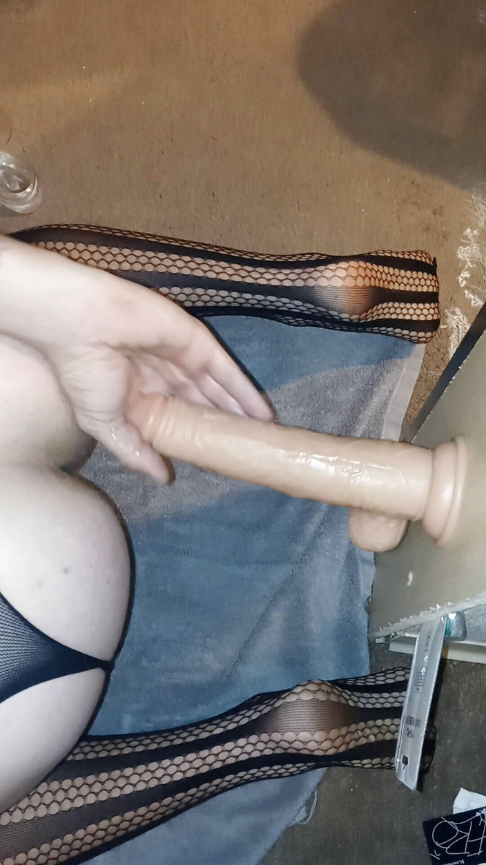 Stuffin my back yard: Cd telanjang di belakang