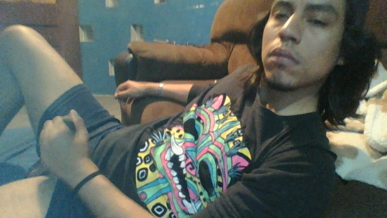 AlexAlejandro13: Damn Desire I Have in Bed