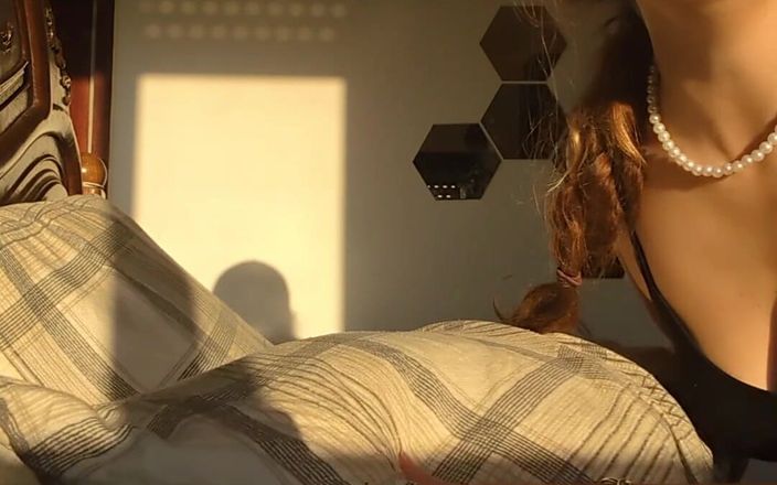 Gaby en la Luna: Knullar kudde skaka min röv
