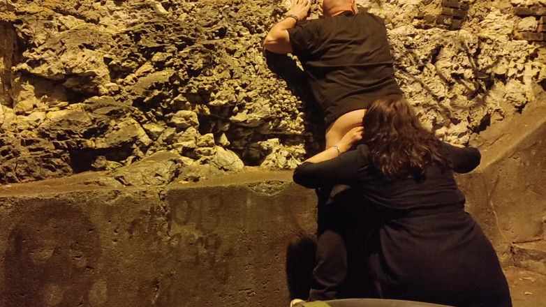 Toilet Mommy: La Ragazza Calda Assaggia Il Culo Del Ragazzo