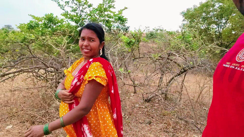 Premi pooja: Se puso de humor y la folló por el culo