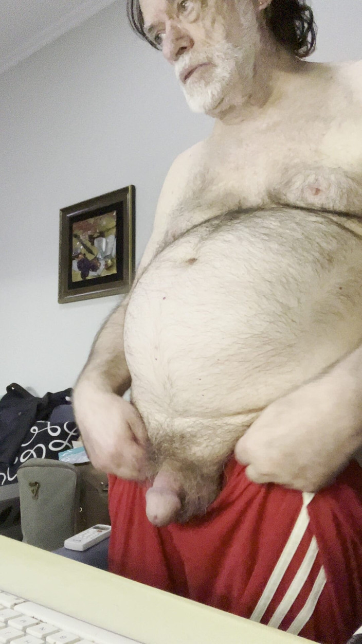 Coach Karl dude lodge: 2025-12-08 Flashing Gym Shorts