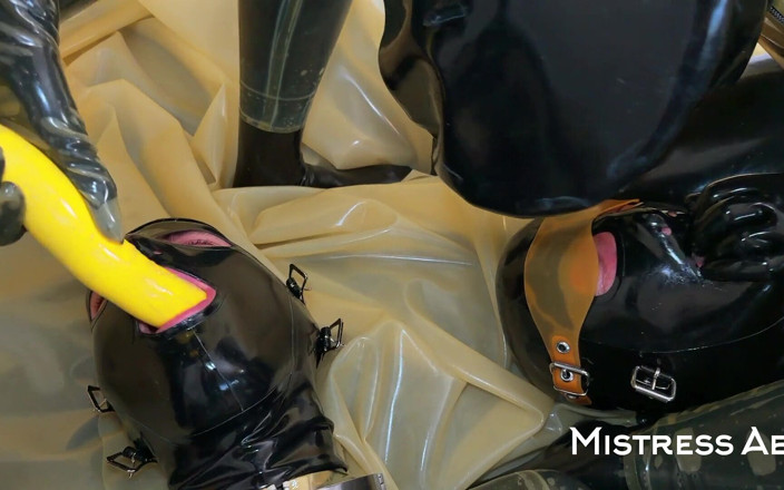 MistressAe: Mistressae &amp; Miss Lilly: Latex Bedroom Foursome Edging Session