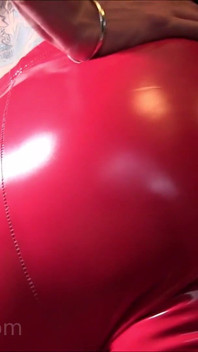 Brillante rojo pvc redondo culo la adoración