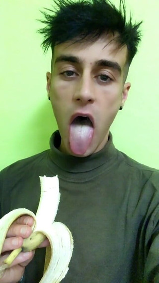 Idmir Sugary: Voedselfetisj eten - banaan kauwen met knapperig geluid