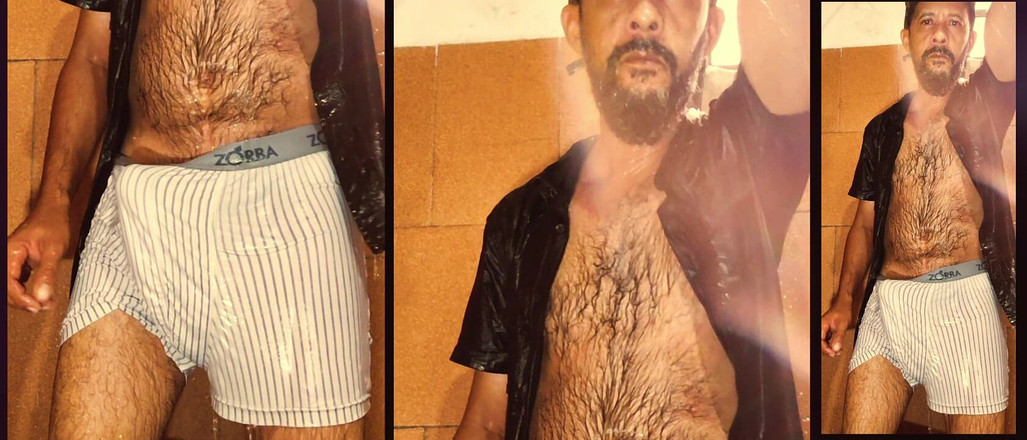 Stink HairyMale: Baden mit Kleidung