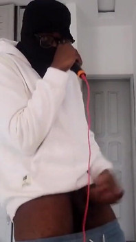 I Masturbate While I'm Singing