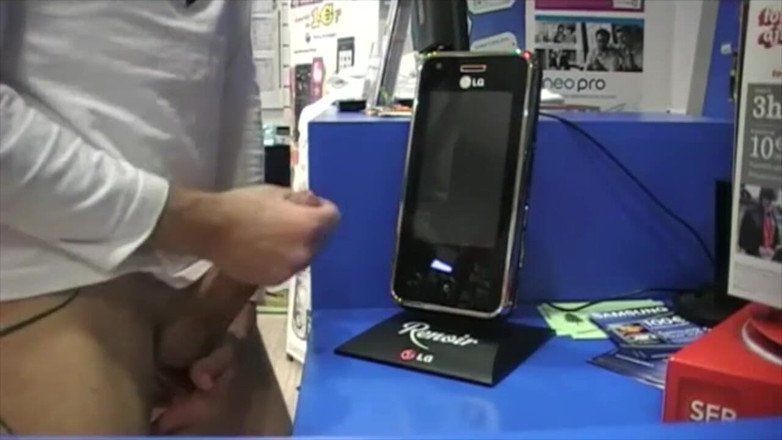 Gaybareback: Webcam, fucked by the phone seller in a phone shop