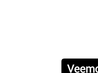 Veemany: Gevonden vrouw masturbeert