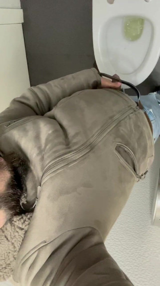 eljodedor31: Hommage pisse