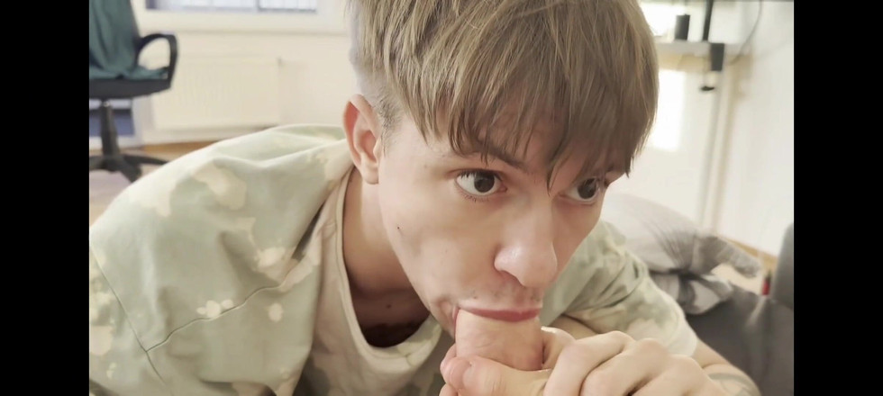 Max Gen: Twink sborrata anale compilation parte 1