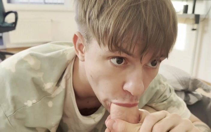 Max Gen: Twink sborrata anale compilation parte 1