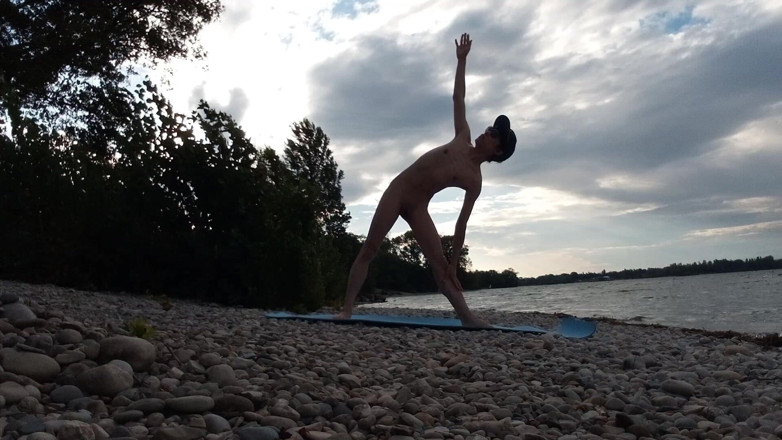 Jon Arteen: Slender Nudist Boy Does Yoga Nude on a Naturist Beach....