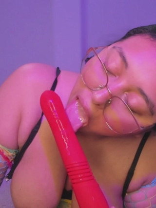 soysofiarodrigu: Oil in My Tits