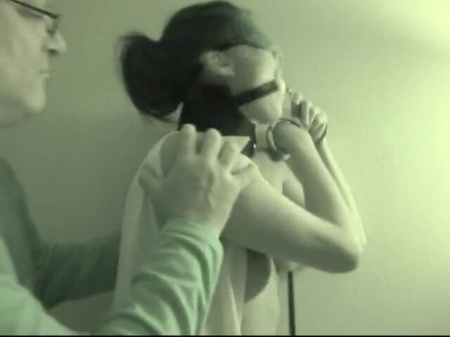 Spungy Gunk Films: Hot babe gets ball gagged and tied up