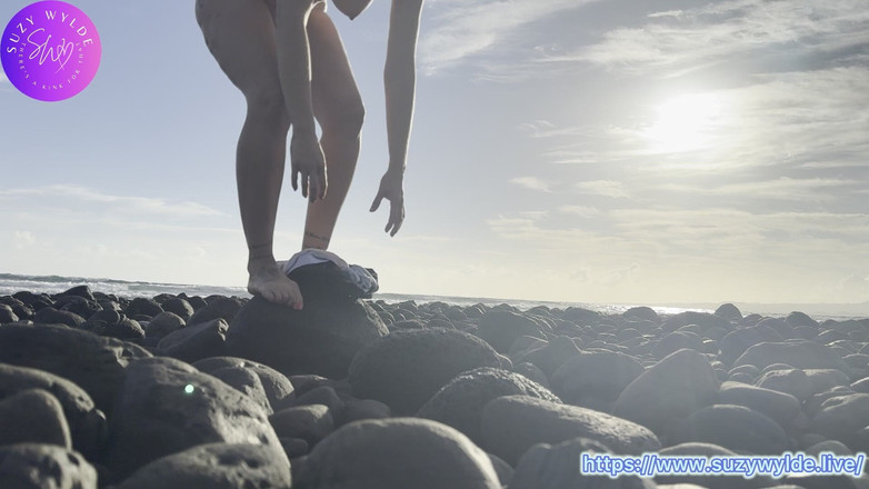 Suzy Wylde: Сквирт у моря с участием Suzy Wylde