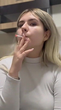 19 Years Old Latina Smoking