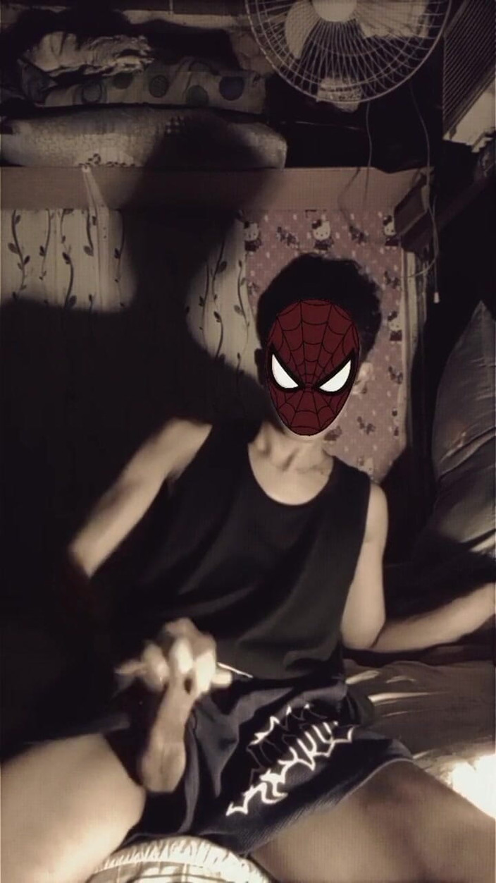 SunflowerBaby: कमरे में अकेले रहते हुए हस्तमैथुन करें