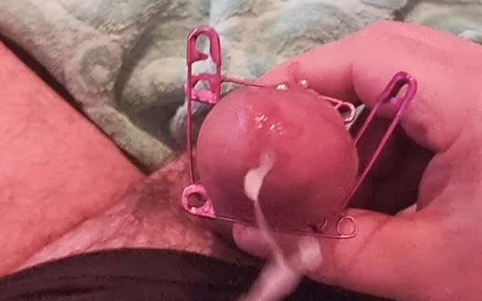 Sandy Perle: 針でカミング