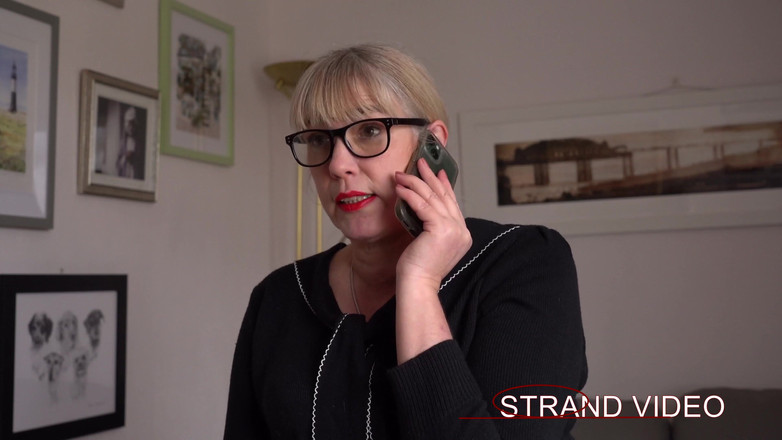 Sarah Stern: Cheerleaderin lulu versohlt