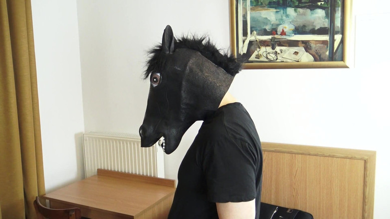 Solo Austria: 我想吮吸鸡巴