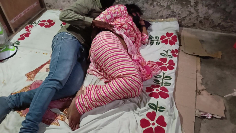 Mannirkuok: Desi coppia