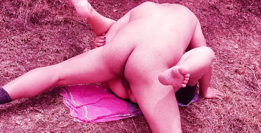 Valery Saenz xxx: Mi marido me folló en el bosque