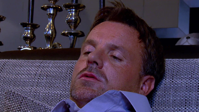 Teen clips and best blowjobs: Xmas Girls Tales - Niegrzeczne Babes Boże Narodzenie wypełnia się uroczystą...