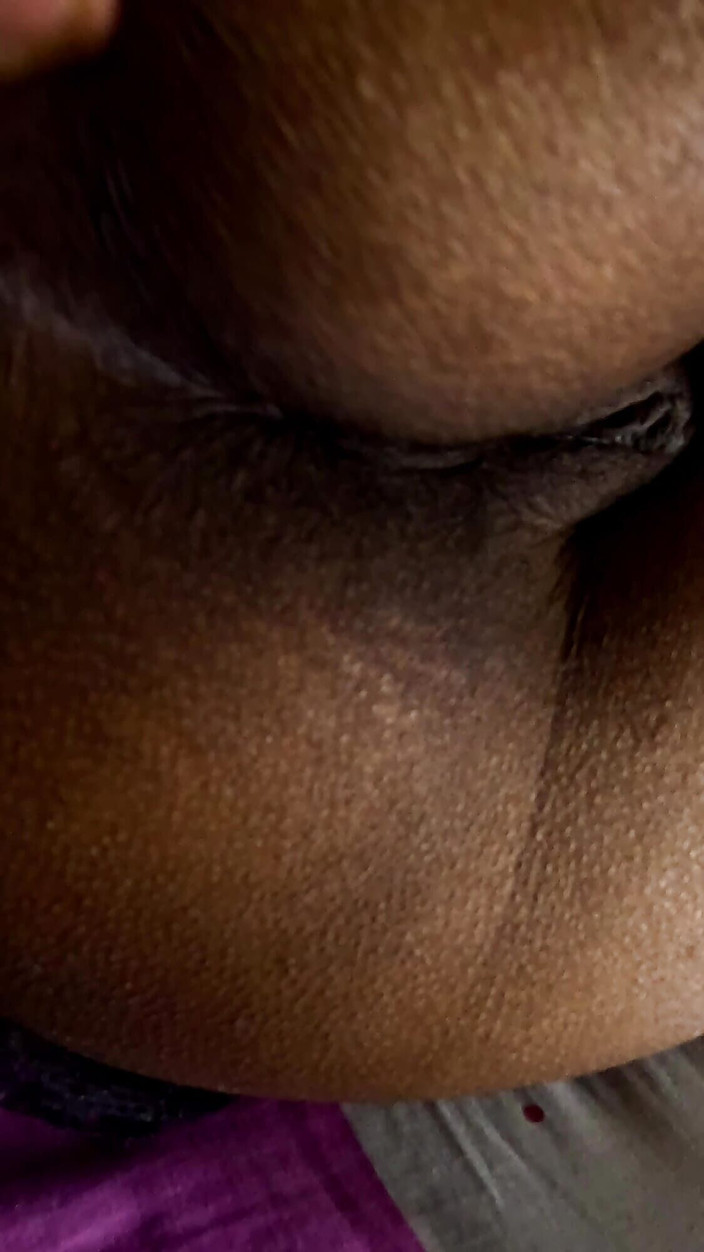 Curved Dick: 继妹从继兄的坚硬鸡巴中醒来并被干