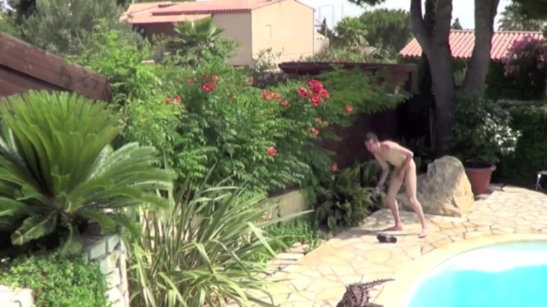 BAD BOYS FUCKERS FROM FRANCE: Fucked a badboy near th swimming pool in sneaker