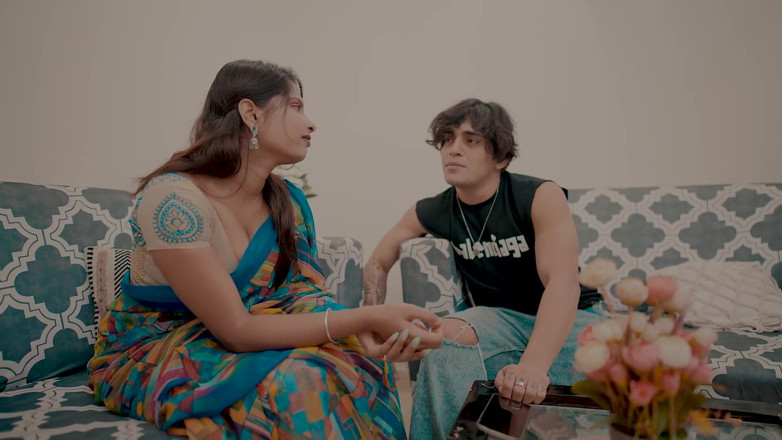 Pyari gudiya: Naughty Bhabhi Did Romance with Brother-in-law Which He Could Not...