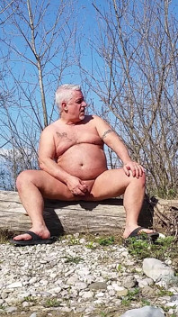 Piss Outdoor