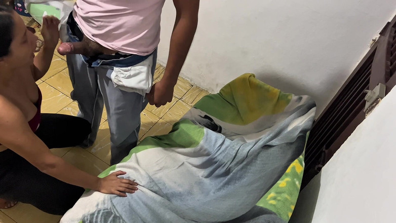 Gilversexy: Inderin zahlt miete mit gesäß und mund! Bitte beende es...