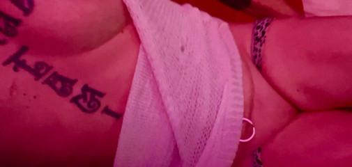 Ladyluve: Mengongkek Diri Saya