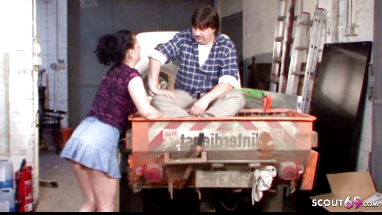 Full porn collection: 德国学徒秘书去车间主人和他做爱