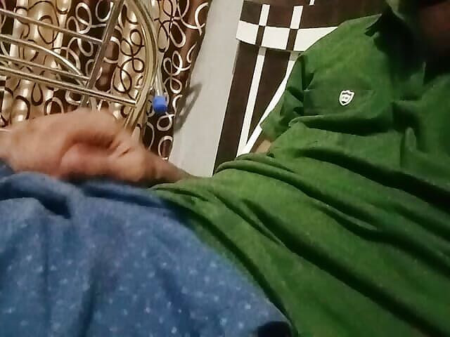 sexy_series: 独自一人高潮男孩的乳房性爱