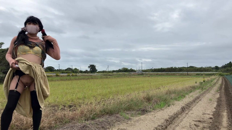 megu2002: Exposer la marche est pleine de dangers