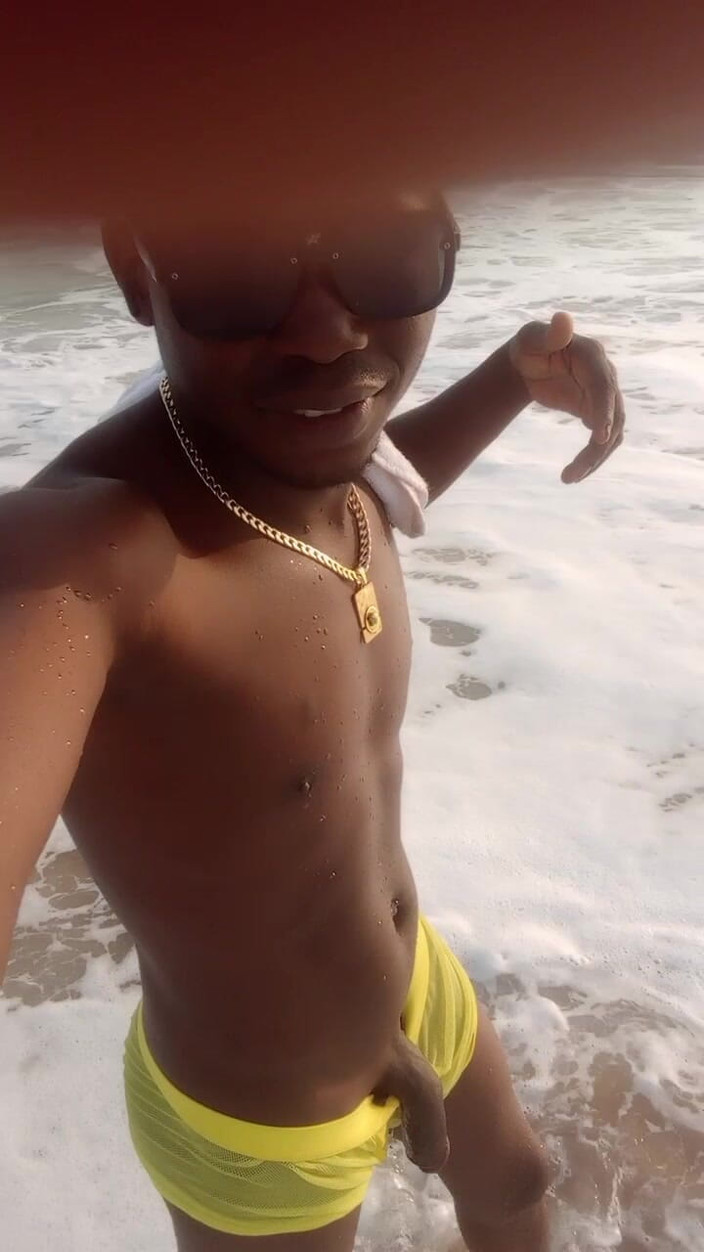 Dickass3x: Chodzenie z moim wielkim tyłem kutasem wanking na plaży w...