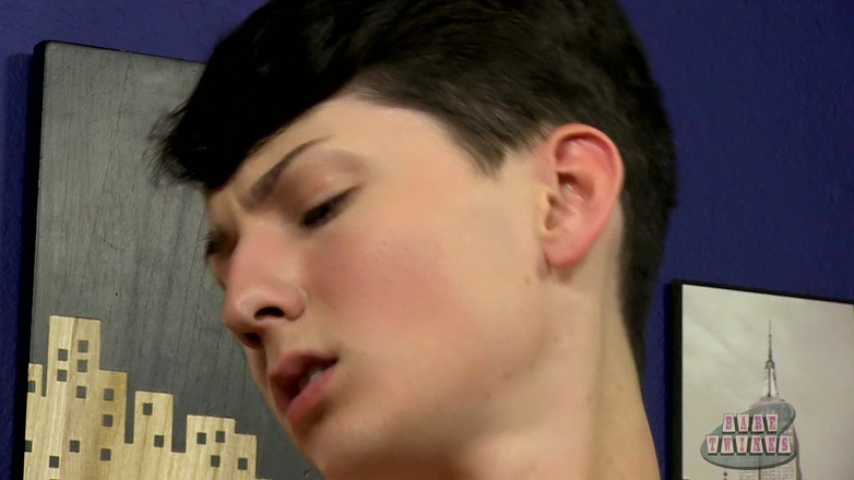 Bare Twinks: きつくて精液の入った肛門!