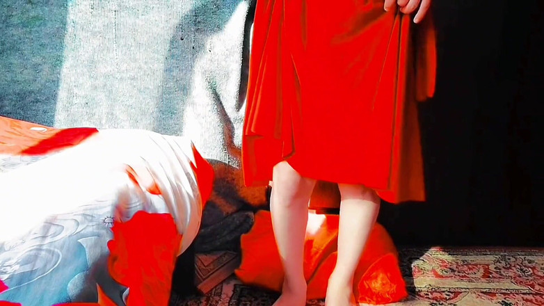 Kitty_Cross: Vaya, ¿mi correa volvió a caer?