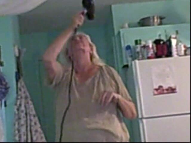 BBW nurse Vicki adventures with friends: Granny blows her hair