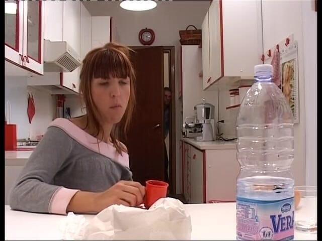 My porn family: Smutsig pappa som slår på sin styvdotter i köket