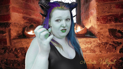 Mxtress Valleycat: Le démon contrôle votre destinée