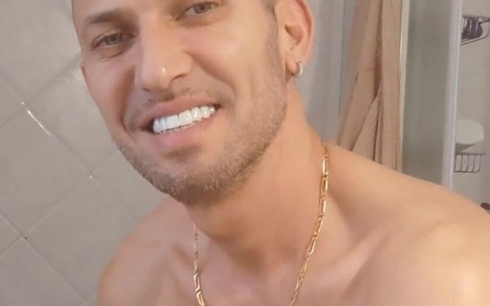Boy jerking off: Začněte se připravovat na Silvestra