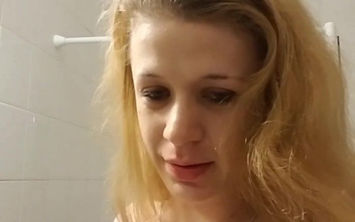 Horny Lexi: Blonde in The Bathroom